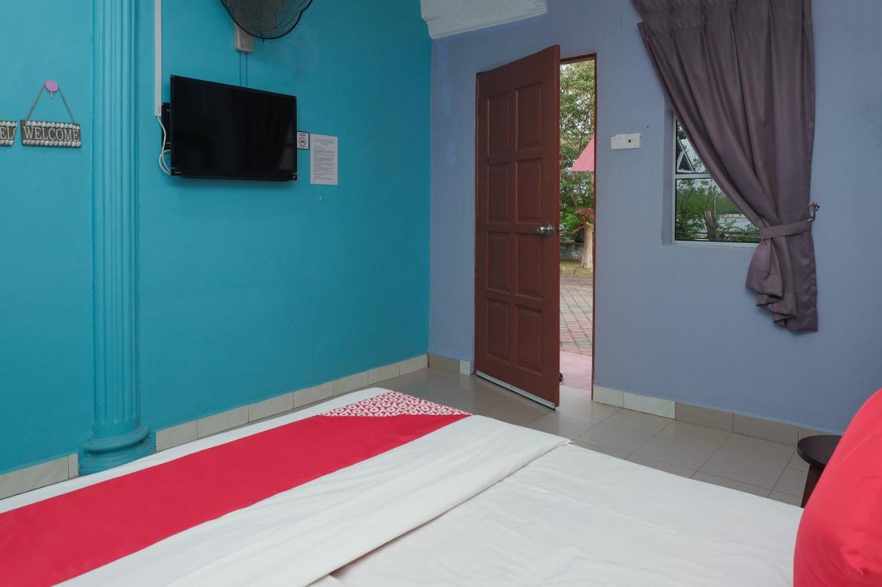 Oyo 90015 Indah Chalet Kuala Rompin Eksteriør billede